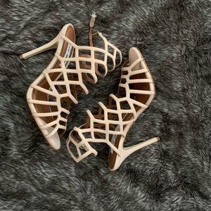 Nude heels Steven Madden